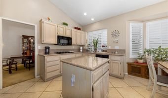 13161 Mugu Ct, Apple Valley, CA 92308
