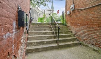 47 Ten Broeck St, Albany, NY 12210