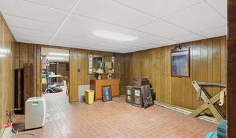 649 Spray Ave, Beachwood, NJ 08722