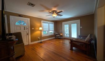 446 Ballentine St, Bay St. Louis, MS 39520