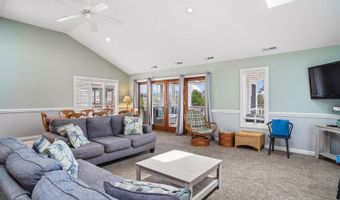 214 2ND St, Bethany Beach, DE 19930