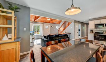 227 Valley View Dr, Albrightsville, PA 18210