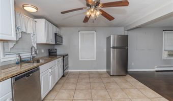 3 Luther St, Johnston, RI 02919