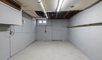 62 Fenner Ave, East Providence, RI 02915