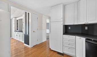 82 Colchester Commons, Colchester, CT 06415