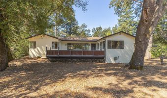 525 Keyes Ave, Angwin, CA 94508