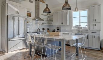 9405 Wahoo Ln, Abbeville, LA 70510