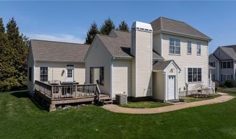 25 Southern View Dr, Narragansett, RI 02882