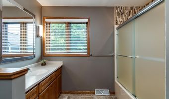 3154 Waucheeta Trl, Madison, WI 53711