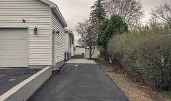 26 Columbia St, Amsterdam, NY 12010