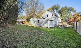 302 E MISSION Rd, Allouez, WI 54301