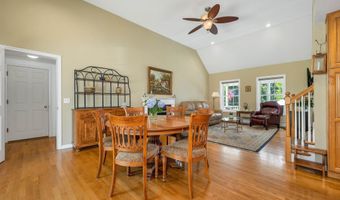 54 Liberty Ln, Barrington, NH 03825