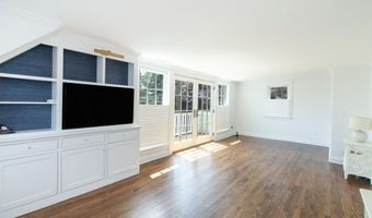 34 Island View Ave, Branford, CT 06405
