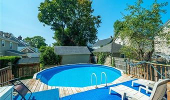 17 Marden St, Cranston, RI 02910