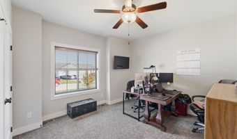 1404 S 10th St, Adel, IA 50003