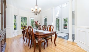 176 Fox Hollow Ln, Bristol, CT 06010