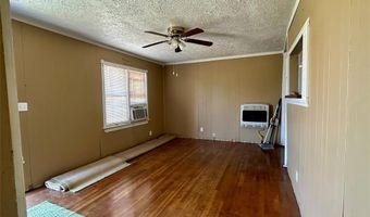 1137 E Chestnut St, Altus, OK 73521