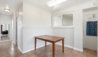 320 W Lanai St, Kahului, HI 96732