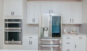 2888 Dillon Dr, Ann Arbor, MI 48105