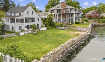 24 Little Bay Ln, Branford, CT 06405