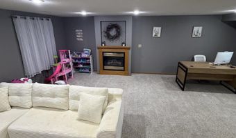1620 E Elm St, Algona, IA 50511
