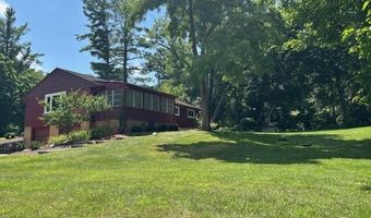 580 Riverview Dr, Ann Arbor, MI 48104