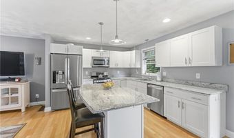 15 Aborn Ave, Cumberland, RI 02864