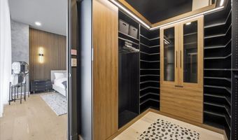 4575 Dean Martin Dr 307, Las Vegas, NV 89103