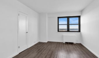 10 Ocean Blvd 4D, Atlantic Highlands, NJ 07716