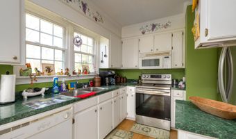 1404 Dog Island Rd, Bishopville, SC 29010