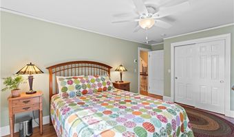 237 Highland Ave, Warwick, RI 02886