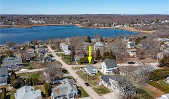 26 Richard Smith Rd, Narragansett, RI 02882