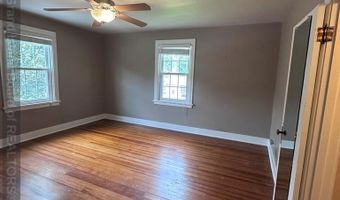 1207 8th St, Aurora, NE 68818