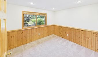 15726 Parkwood Cir, Avon, MN 56310