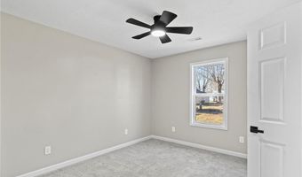 230 S 4th St, Austin, IN 47102