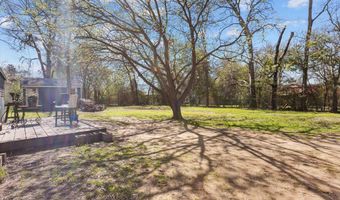 212 Hunter St, Arp, TX 75750