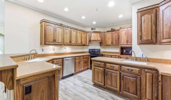 372 Woodhaven Dr, Athens, GA 30606