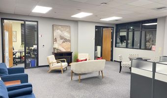 517 N WESTHILL Blvd, Appleton, WI 54914