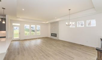 6804 Snowy Owl Ln, Affton, MO 63123