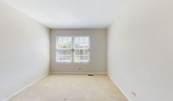1291 White Chapel Ln, Algonquin, IL 60102
