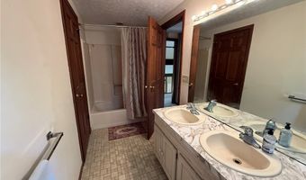 6400 Juniper Dr, Amherst, OH 44001