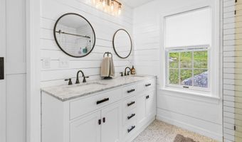 10 Rocky Top Ln, Ashland, NH 03217