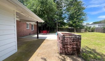 2300 Arbor Dr, Biloxi, MS 39531