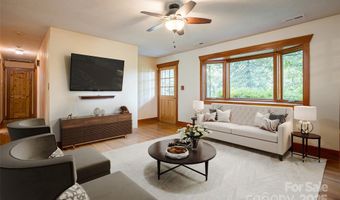 40 Governors View Rd, Asheville, NC 28805