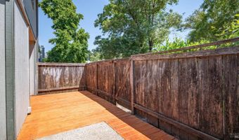 307 Occidental Cir, Santa Rosa, CA 95401