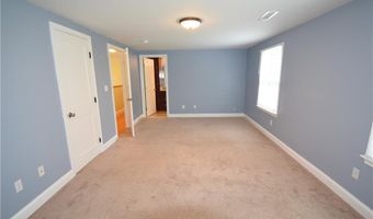 92 Trout Dr, Middletown, RI 02842