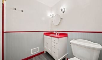 214 Lake Ave, Ashtabula, OH 44004
