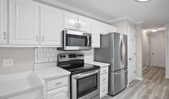 1027 Regency Dr, Acworth, GA 30102