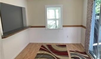 1015 Moneta Ave, Aurora, OH 44202