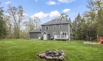 90 Village Place Dr, Barrington, NH 03825